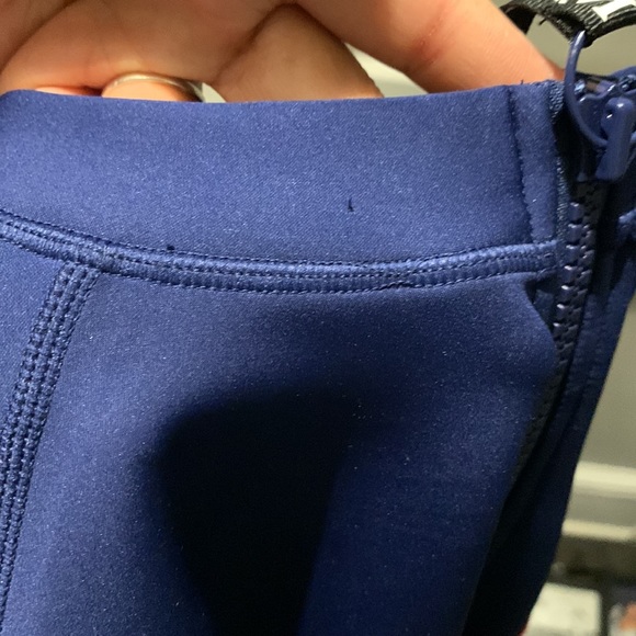 Perfect Moment Imok Neo surf suit - Picture 12 of 16